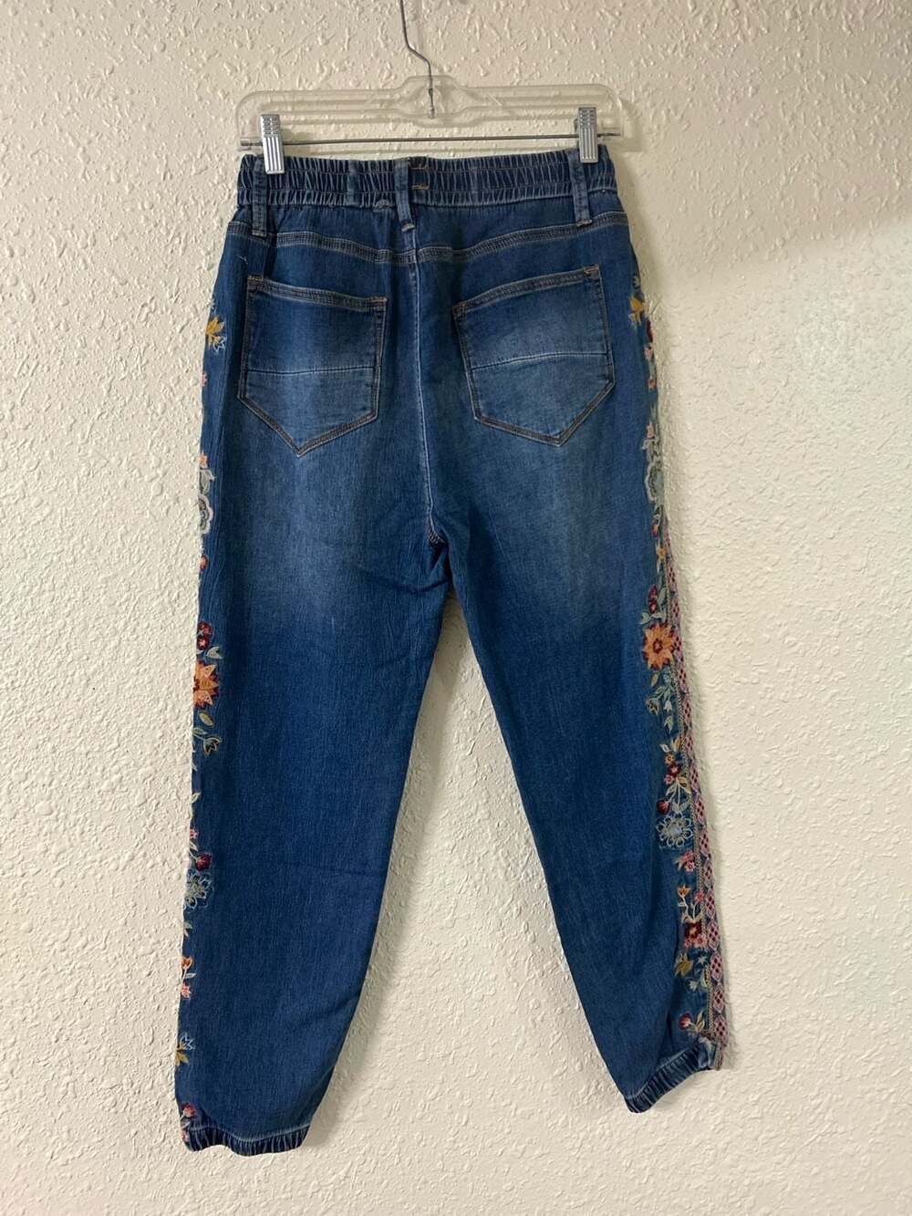 Driftwood Summer Vines Floral Embroidered Drawstring Denim Jogger - Picture 5 of 7